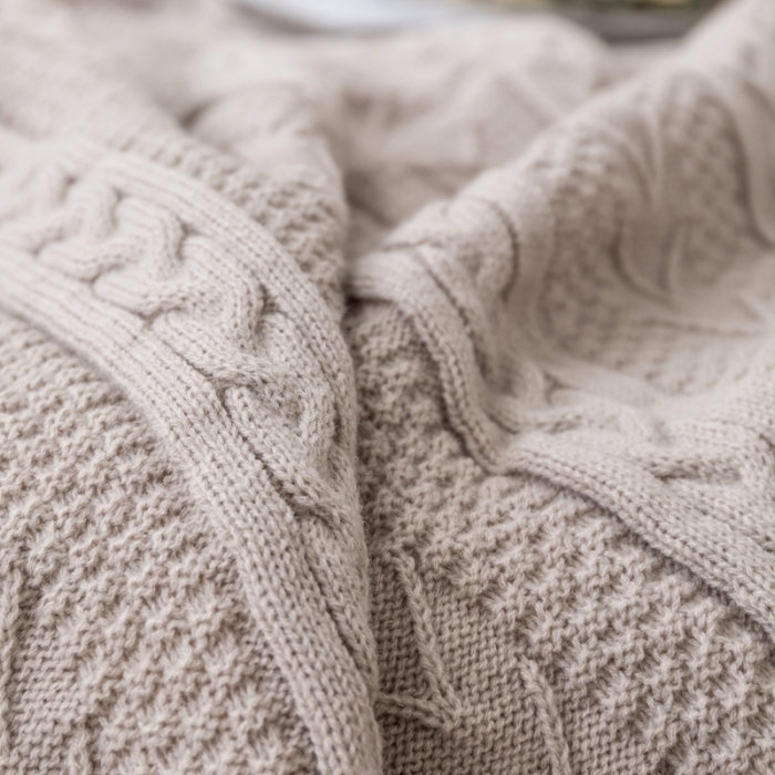 91家纺网 家纺一手货源 找家纺 918拾朵家居 2021新款公主风加绒毯 高级灰