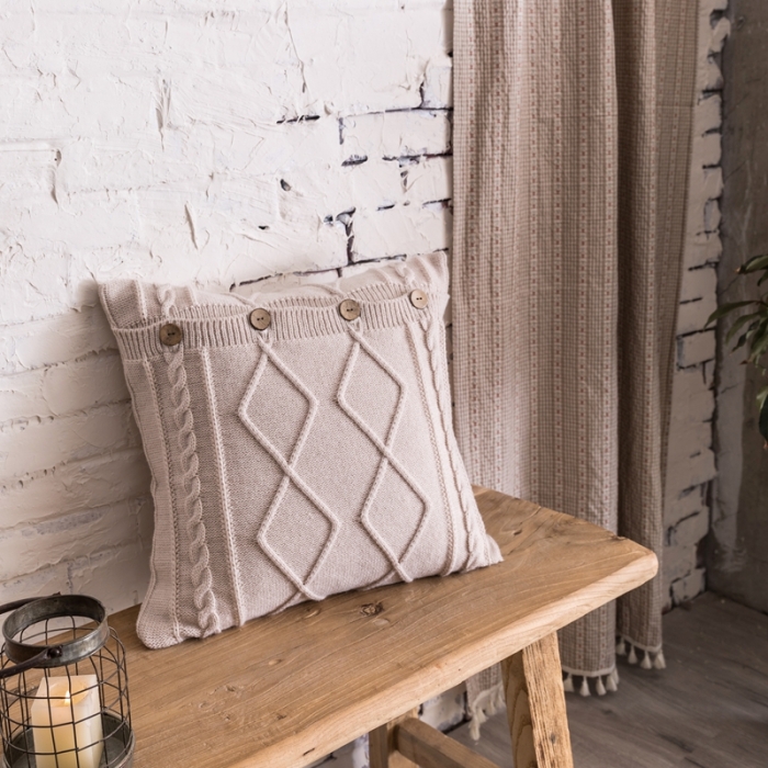 91家纺网 家纺一手货源 找家纺 918拾朵家居2021新款菱格麻花抱枕 米白