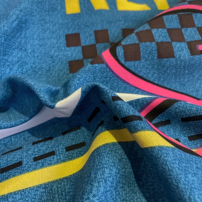 91家纺网 家纺一手货源 找家纺 金爱家 2021新款大版磨毛卡通系列四件套 欢乐颂