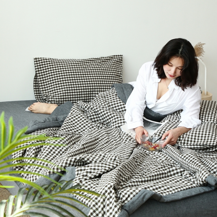 91家纺网 家纺一手货源 找家纺 安莱生活 2021新款夏被系列 黑小格
