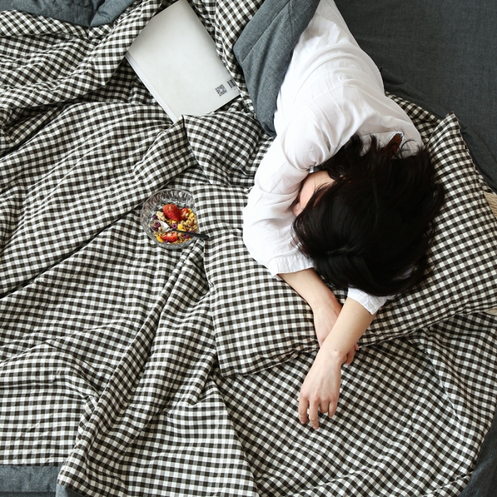 91家纺网 家纺一手货源 找家纺 安莱生活 2021新款夏被系列 黑小格