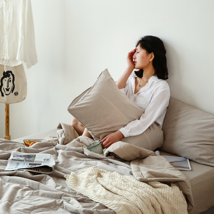 91家纺网 家纺一手货源 找家纺 安莱生活 2021新款夏被系列 卡其微小格