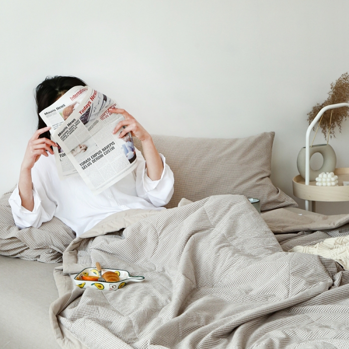 91家纺网 家纺一手货源 找家纺 安莱生活 2021新款夏被系列 卡其微小格