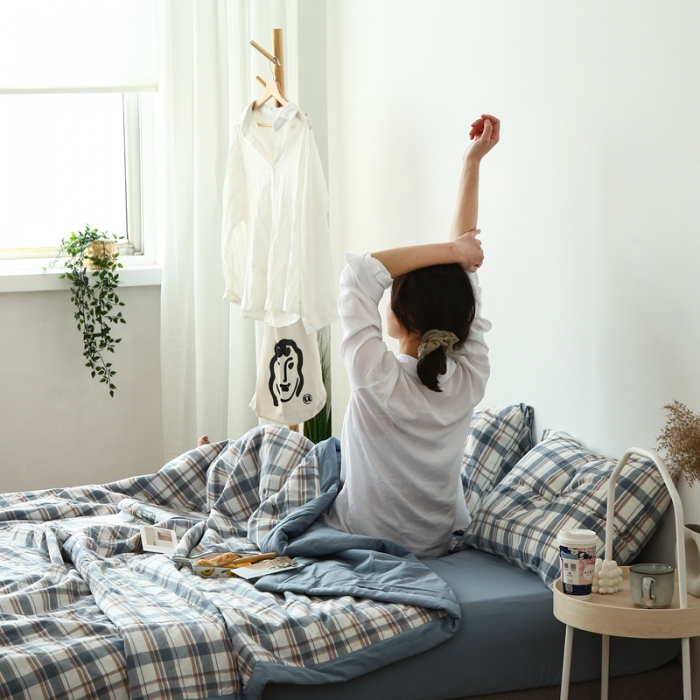 91家纺网 家纺一手货源 找家纺 安莱生活 2021新款夏被系列 蓝湛格