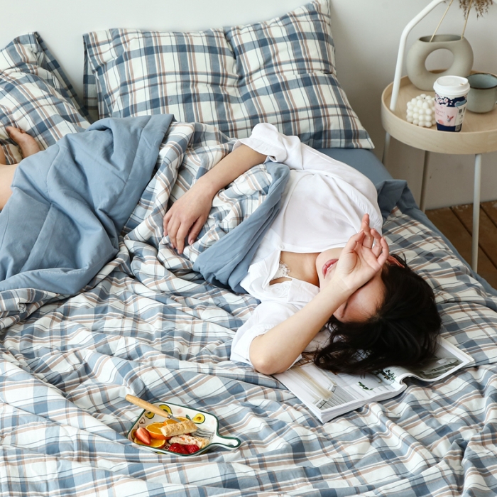 91家纺网 家纺一手货源 找家纺 安莱生活 2021新款夏被系列 蓝湛格