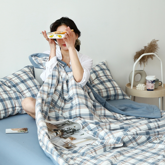 91家纺网 家纺一手货源 找家纺 安莱生活 2021新款夏被系列 蓝湛格