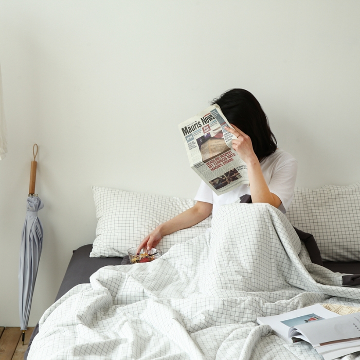 91家纺网 家纺一手货源 找家纺 安莱生活 2021新款夏被系列 小白格