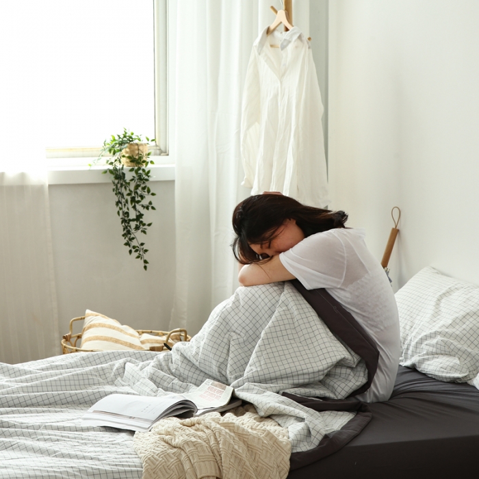 91家纺网 家纺一手货源 找家纺 安莱生活 2021新款夏被系列 小白格