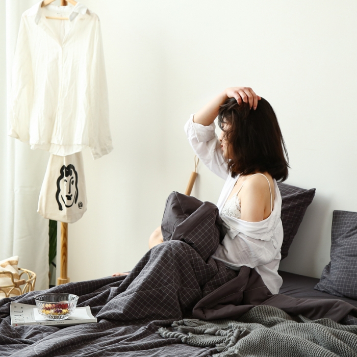 91家纺网 家纺一手货源 找家纺 安莱生活 2021新款夏被系列 小灰格