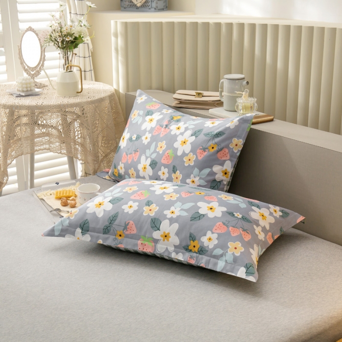 91家纺网 家纺一手货源 找家纺 绵庭 2021新款全棉12868单枕套 草莓约定-灰