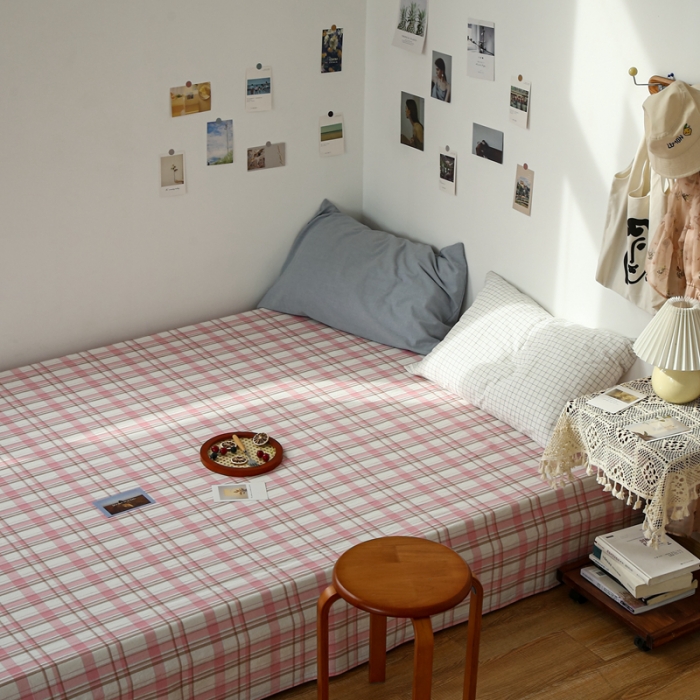 91家纺网 家纺一手货源 找家纺 安莱生活 2021新款色织全棉水洗棉单床单 草莓格