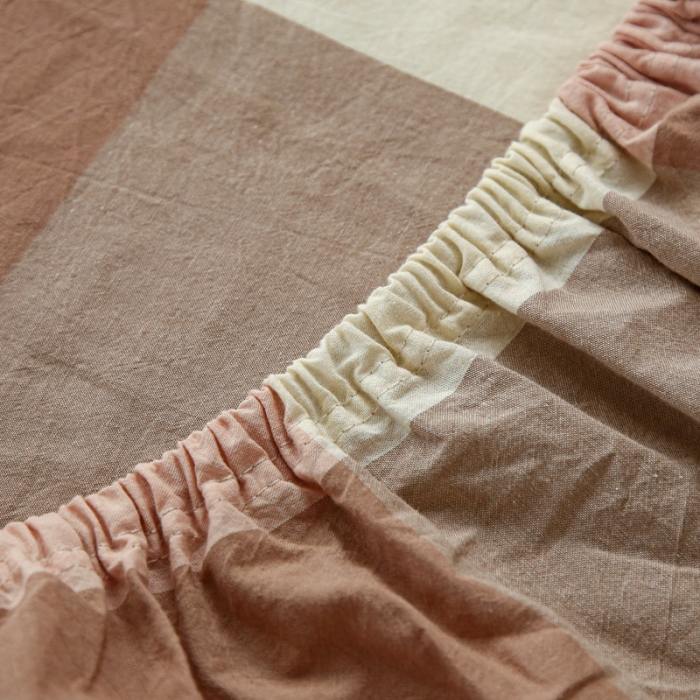 91家纺网 家纺一手货源 找家纺 安莱生活 2021新款色织全棉水洗棉单床笠 粉大格