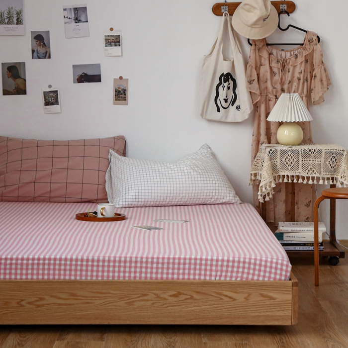 91家纺网 家纺一手货源 找家纺 安莱生活 2021新款色织全棉水洗棉单床笠 玫粉小格