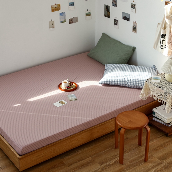 91家纺网 家纺一手货源 找家纺 安莱生活 2021新款色织全棉水洗棉单床笠 藕粉细条