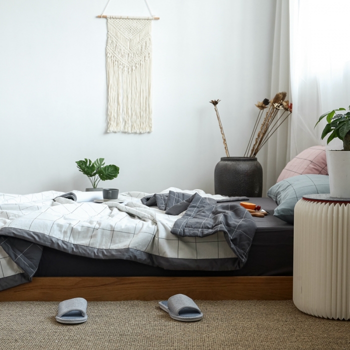 91家纺网 家纺一手货源 找家纺 安莱生活 2021新款双拼小格细条中格夏被 灰中格+白中格