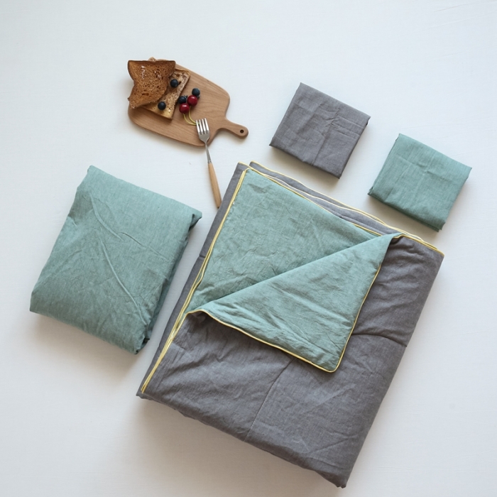 91家纺网 家纺一手货源 找家纺 安莱生活 2021新款全棉水洗棉双拼纯色夏被 草绿+浅灰