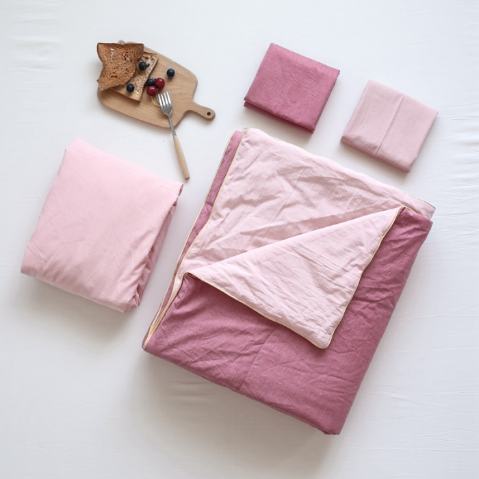 91家纺网 家纺一手货源 找家纺 安莱生活 2021新款全棉水洗棉双拼纯色夏被 大红+纯粉