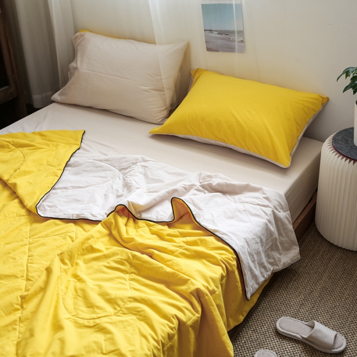 91家纺网 家纺一手货源 找家纺 安莱生活 2021新款全棉水洗棉双拼纯色夏被 亮黄+米白