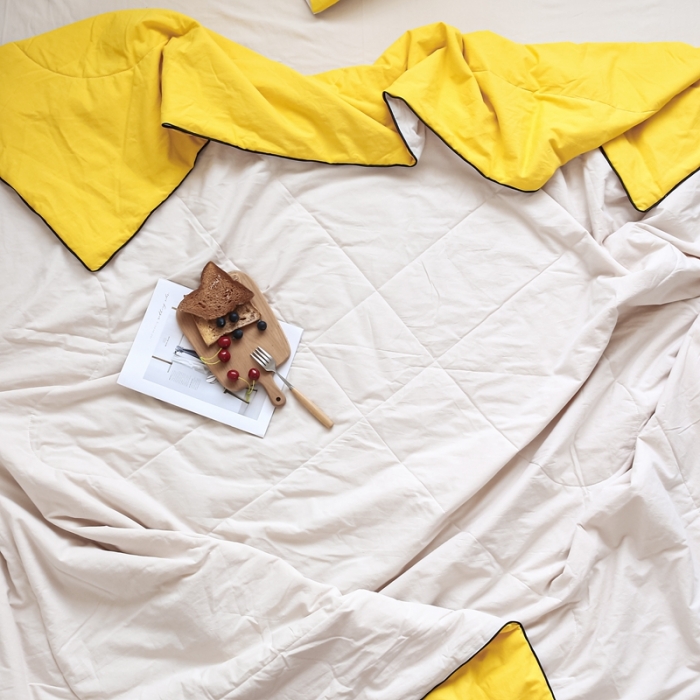 91家纺网 家纺一手货源 找家纺 安莱生活 2021新款全棉水洗棉双拼纯色夏被 亮黄+米白