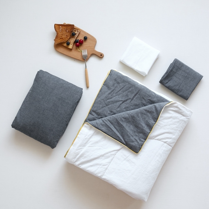 91家纺网 家纺一手货源 找家纺 安莱生活 2021新款全棉水洗棉双拼纯色夏被 深灰＋纯白