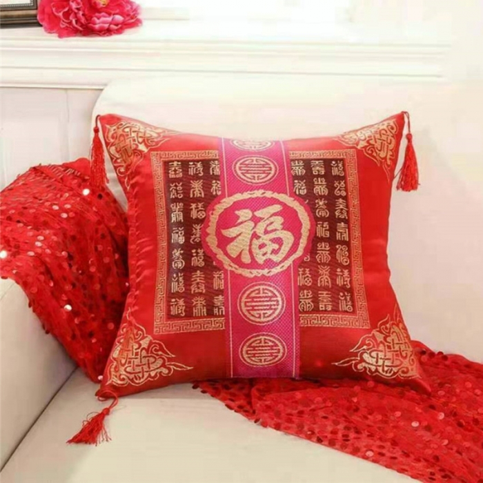 91家纺网 家纺一手货源 找家纺 （总）新款婚庆抱枕大红色抱枕赠品绸缎抱枕套新婚抱枕一件代发