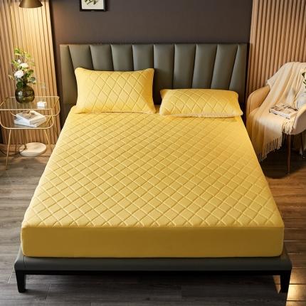 91家纺网 家纺一手货源 找家纺 花言狐语 2025新款水洗棉防水隔尿夹棉床笠富贵金色