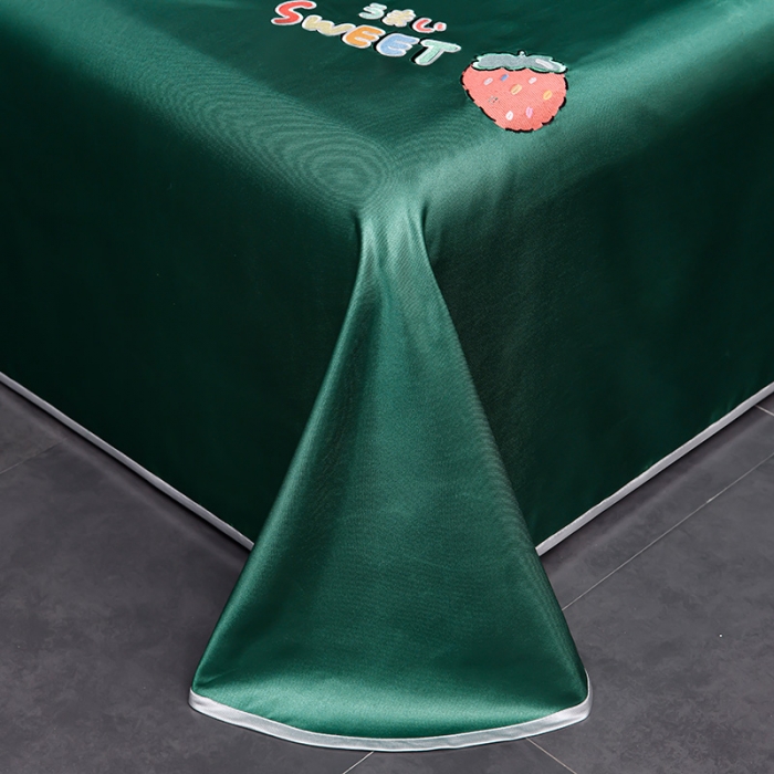 91家纺网 家纺一手货源 找家纺 芃成家纺 2021新款冰丝凉席刺绣床单款 草莓墨绿