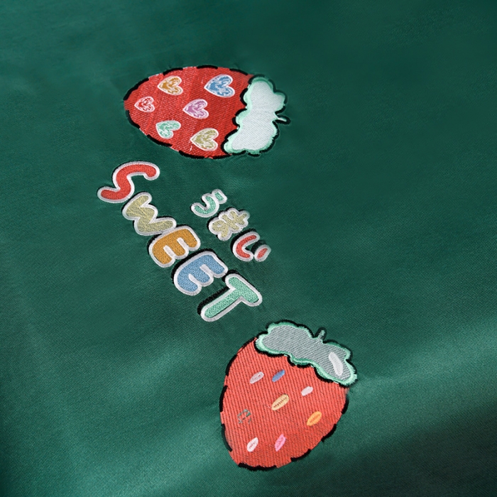 91家纺网 家纺一手货源 找家纺 芃成家纺 2021新款冰丝凉席刺绣床单款 草莓墨绿