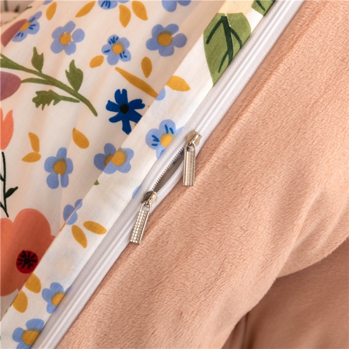 91家纺网 家纺一手货源 找家纺 芃成家纺 2021新款棉加绒四件套 花田梦