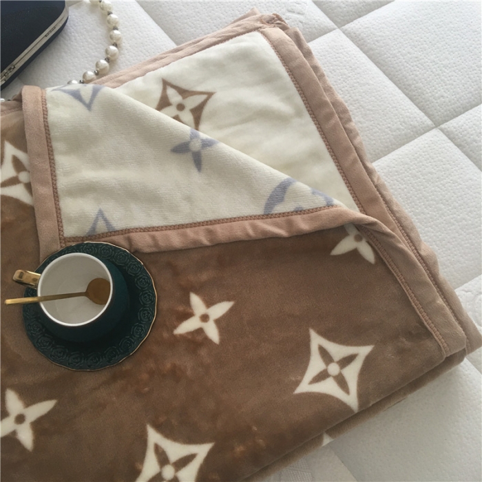 91家纺网 家纺一手货源 找家纺 卡奥 新款AB版云貂绒毛毯法莱绒休闲盖毯沙发毯空调毯子格瑞