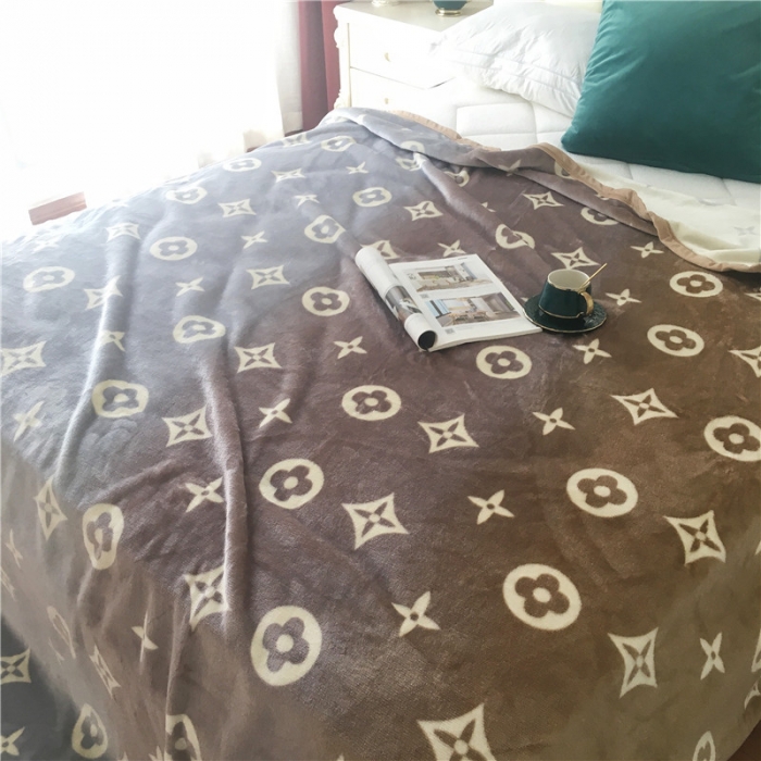 91家纺网 家纺一手货源 找家纺 卡奥 新款AB版云貂绒毛毯法莱绒休闲盖毯沙发毯空调毯子格瑞