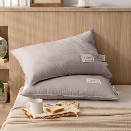 91家纺网 家纺一手货源 找家纺 头等舱 2022新款原棉提花日式A类朴染抗菌大豆枕芯 朴染灰