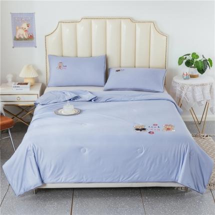 芃成家纺 2021新款针织棉绣花夏被 快乐小熊浅蓝