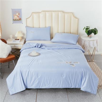 芃成家纺 2021新款针织棉绣花夏被 羽毛浅蓝