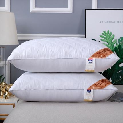 91家纺网 家纺一手货源 找家纺 煌朝家纺爆款枕头三线格绗缝枕立体枕芯羽丝枕枕头绗绣磨毛枕芯