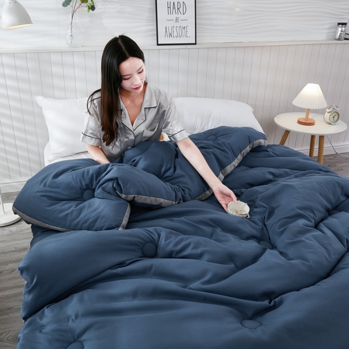 91家纺网 家纺一手货源 找家纺 啊雅 2025新款高克重面料立体冬被 暖蓝