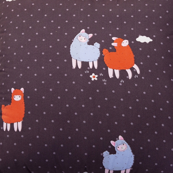 91家纺网 家纺一手货源 找家纺 宝马家纺 2022新款精梳棉抱枕被 懒洋洋