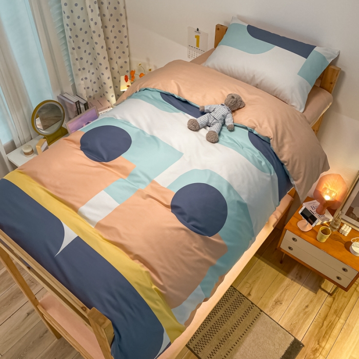 91家纺网 家纺一手货源 找家纺 金爱家2021新款纯棉时尚简约北欧学生床三件套 艾米