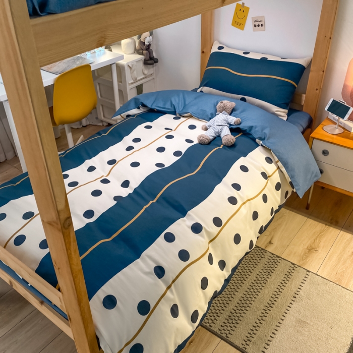 91家纺网 家纺一手货源 找家纺 金爱家2021新款纯棉时尚简约北欧学生床三件套 波点诱惑