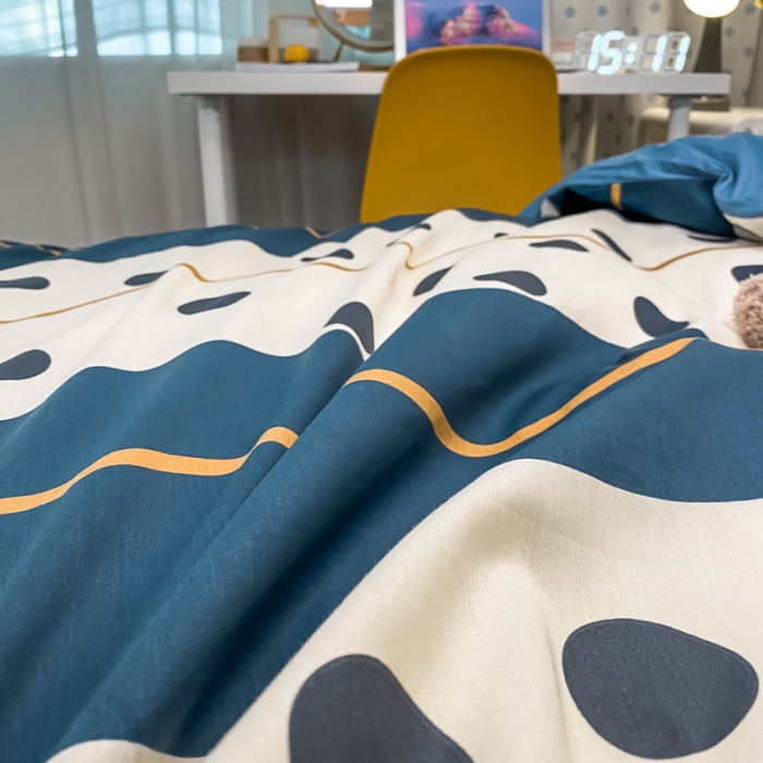 91家纺网 家纺一手货源 找家纺 金爱家2021新款纯棉时尚简约北欧学生床三件套 波点诱惑