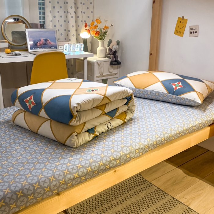 91家纺网 家纺一手货源 找家纺 金爱家2021新款纯棉时尚简约北欧学生床三件套 梵克