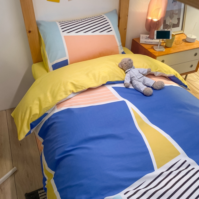 91家纺网 家纺一手货源 找家纺 金爱家2021新款纯棉时尚简约北欧学生床三件套 凯诺-红