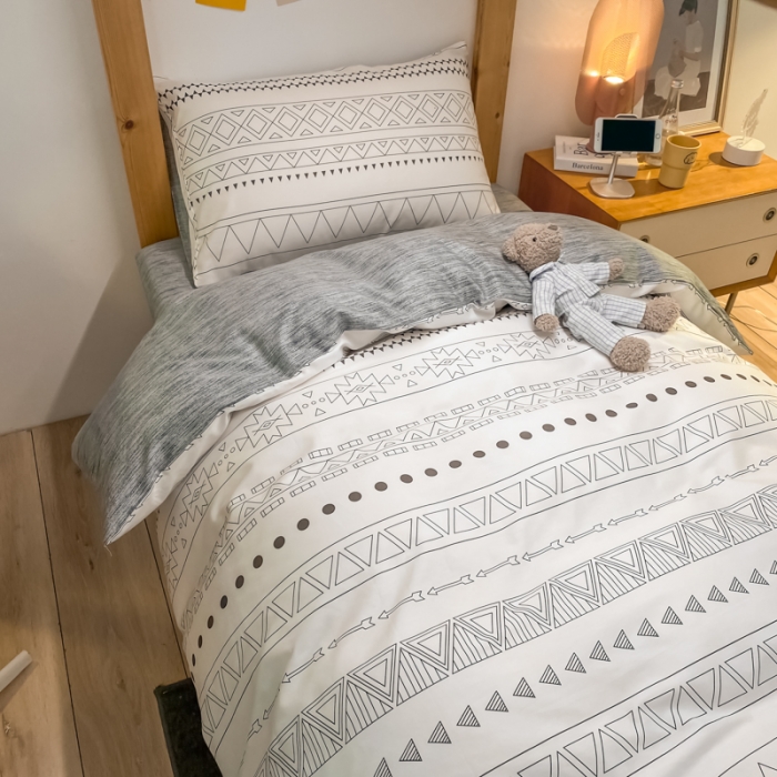 91家纺网 家纺一手货源 找家纺 金爱家2021新款纯棉时尚简约北欧学生床三件套 洛林