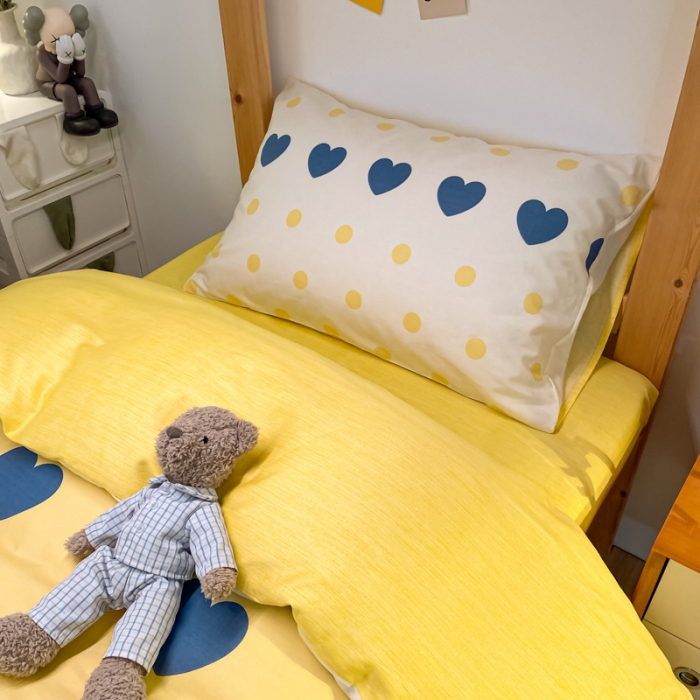 91家纺网 家纺一手货源 找家纺 金爱家2021新款纯棉时尚简约北欧学生床三件套 心晴