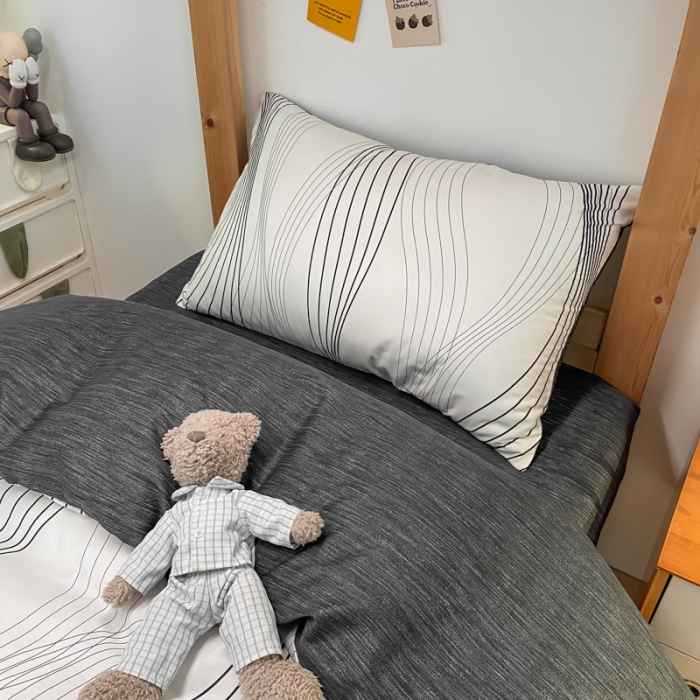 91家纺网 家纺一手货源 找家纺 金爱家2021新款纯棉时尚简约北欧学生床三件套 旋律