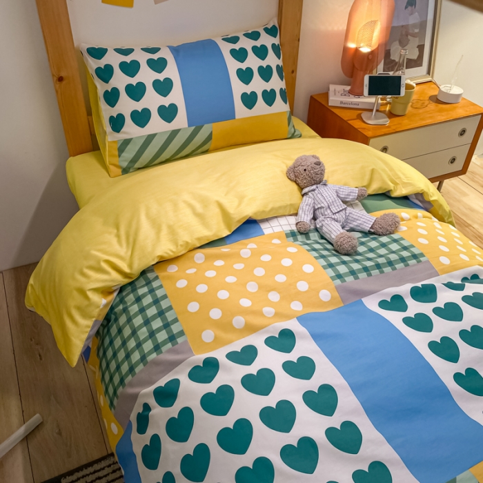 91家纺网 家纺一手货源 找家纺 金爱家2021新款纯棉时尚简约北欧学生床三件套 语歌-绿