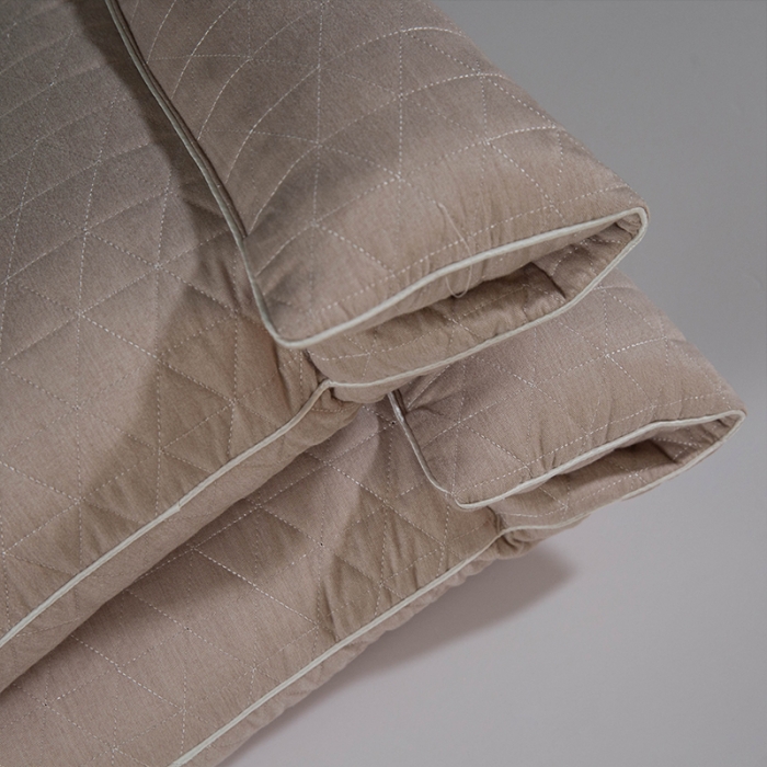 91家纺网 家纺一手货源 找家纺 （总）多点家居 2021新款生姜暖绒乳胶护颈枕40*70/只