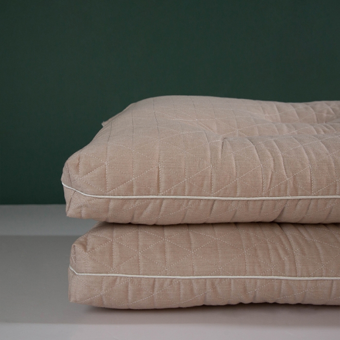 91家纺网 家纺一手货源 找家纺 多点家居 2021新款生姜暖绒乳胶护颈枕40*70/只 卡其