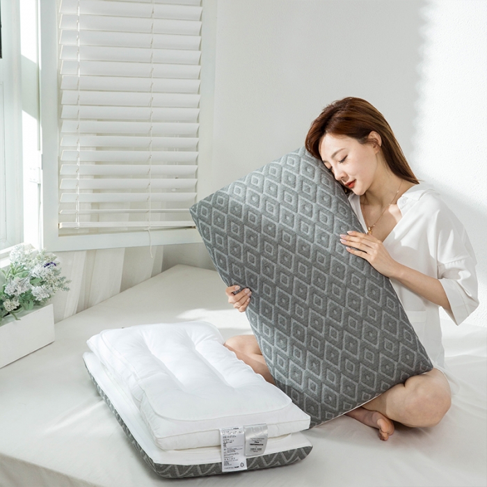 91家纺网 家纺一手货源 找家纺 多点 2021新款石墨烯可脱卸羽丝记忆枕40*70/只