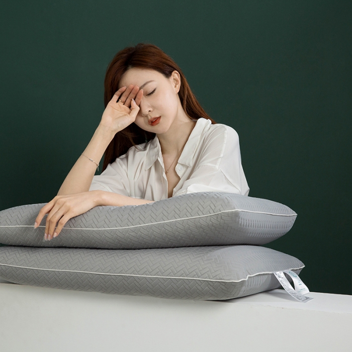 91家纺网 家纺一手货源 找家纺 多点 2021新款云棉呼吸枕45*70/只灰格